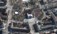 Bombalanan Mariupol Tiyatrosu'nun uydu görüntüleri ortaya çıktı