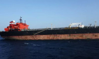 Petrol yüklü gemi, Çanakkale Boğazı'nda arıza yaptı