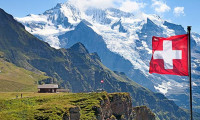 İsviçre 15 bin sağlık çalışanı alacak