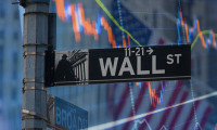 Wall Street devlerinde çeyrek trilyon dolar buhar oldu