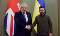İngiltere Başbakanı'ndan sürpriz ziyaret