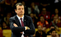 Ergin Ataman: Bu takım Avrupa basketbol tarihine geçti