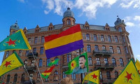 PKK yandaşları İsveç’te sokaklara döküldü