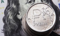 Ruble, dolar ve euro karşısında güçlenmeye devam ediyor