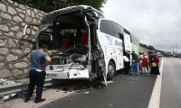 TEM'de feci kaza, İstanbul istikameti trafiğe kapandı