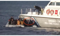 Yunanistan geri itti,  Frontex örtbas etti