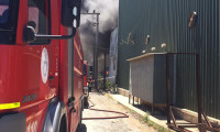 Gebze’de boya fabrikasında yangın