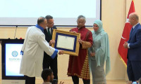 Malezya Kralı’na Fahri Doktora Diploması 