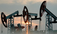 Brent petrolün varil fiyatı 102,59 dolar