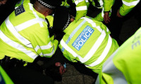İngiltere'de polis şiddeti raporu: en çok siyahiler hedef oldu