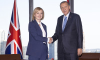 Cumhurbaşkanı Erdoğan, Liz Truss ile bir araya geldi