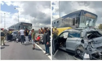 Yenikapı'da İETT otobüsü kazası sonrası 13 kişi yaralandı