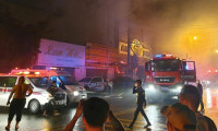 Vietnam'da karaoke barda çıkan yangında 32 kişi öldü