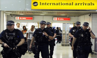 İngiltere'de havaalanında uranyum tespit edildi: 1 kişi gözaltında