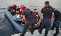 İzmir açıklarında 96 düzensiz göçmen