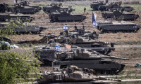 İsrail Gazze sınırına tank sevkiyatını hızlandırdı