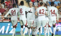 Galatasaray, Antalyaspor'u 2-0 mağlup etti