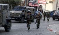 İsrail, Batı Şeria'yı bariyerlerle kapadı