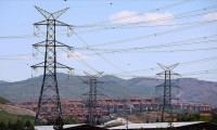Türkiye'nin elektrik kurulu gücünde hedef 136 bin megavat