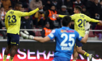 Fenerbahçe deplasmanda Kayserispor'u 4-3 mağlup etti