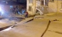 İstanbul'da yol çöktü: Binalar boşaltıldı