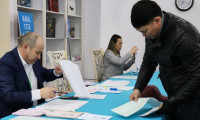 Kazakistan’da seçmenlerin yarısı oy kullanmadı