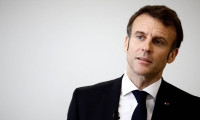 Macron sendikalara el uzattı