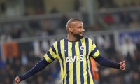Fenerbahçe, Başakşehir'i deplasmanda 2-1'lik skorla mağlup etti