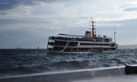 İzmir'de deniz ulaşımına hava engeli