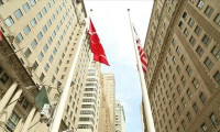 Wall Street'te Türk bayrağı göndere çekildi