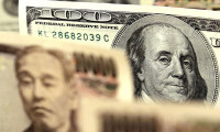Dolar yen karşısında güçleniyor