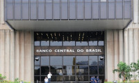 Brezilya Merkez Bankası faiz oranını sabit bıraktı