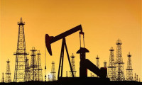 Barclays petrol fiyat tahminlerini revize etti
