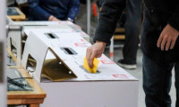 İspanya'da genel seçim için oy kullanma işlemi başladı