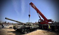 Karabağ'ın işgalinin sembolü tank Bakü'ye getirildi!