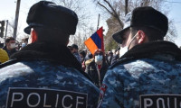 Ermenistan lideri Paşinyan'a suikast ve darbe girişimi!