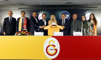 Galatasaray yeni sponsorluk anlaşmasına imzayı attı