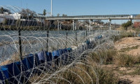 Texas Valisi Abbot sınırı dikenli teller ile güçlendiriyor