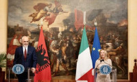 Arnavutluk Anayasa Mahkemesi'nden İtalya ile göç anlaşması kararı
