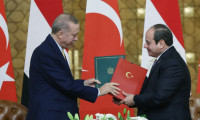 Erdoğan: Mısır ile ilişkileri hak ettiği seviyeye çıkarma gayretindeyiz