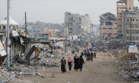 İsrail, Gazze'yi ikiye bölüyor