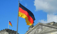 Almanya'da tüketici güveni hafif yükseldi
