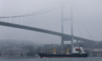 İstanbul Boğazı'nda gemi trafiğine açıldı