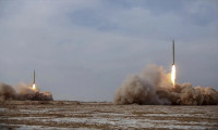 İran İsrail'e balistik füze saldırısı başlattı