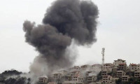 Suriye uçakları vurmaya başladı