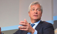 JP Morgan CEO'sunun geliri azaldı
