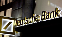 Deutsche Bank'tan borç açıklaması