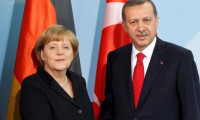 Merkel'den Erdoğan'a flaş çağrı