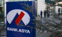 Bank Asya'da yabancı satıyor, yerli alıyor