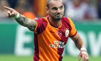 Wesley Sneijder fena patladı